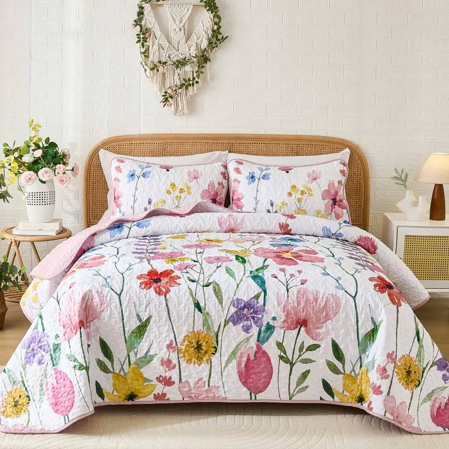 

Queen Quilt Set, Reversible Pink Floral Bedspread Soft Microfiber Lightweight Queen Size Quilt Bedding Sets Flower Coverlet for