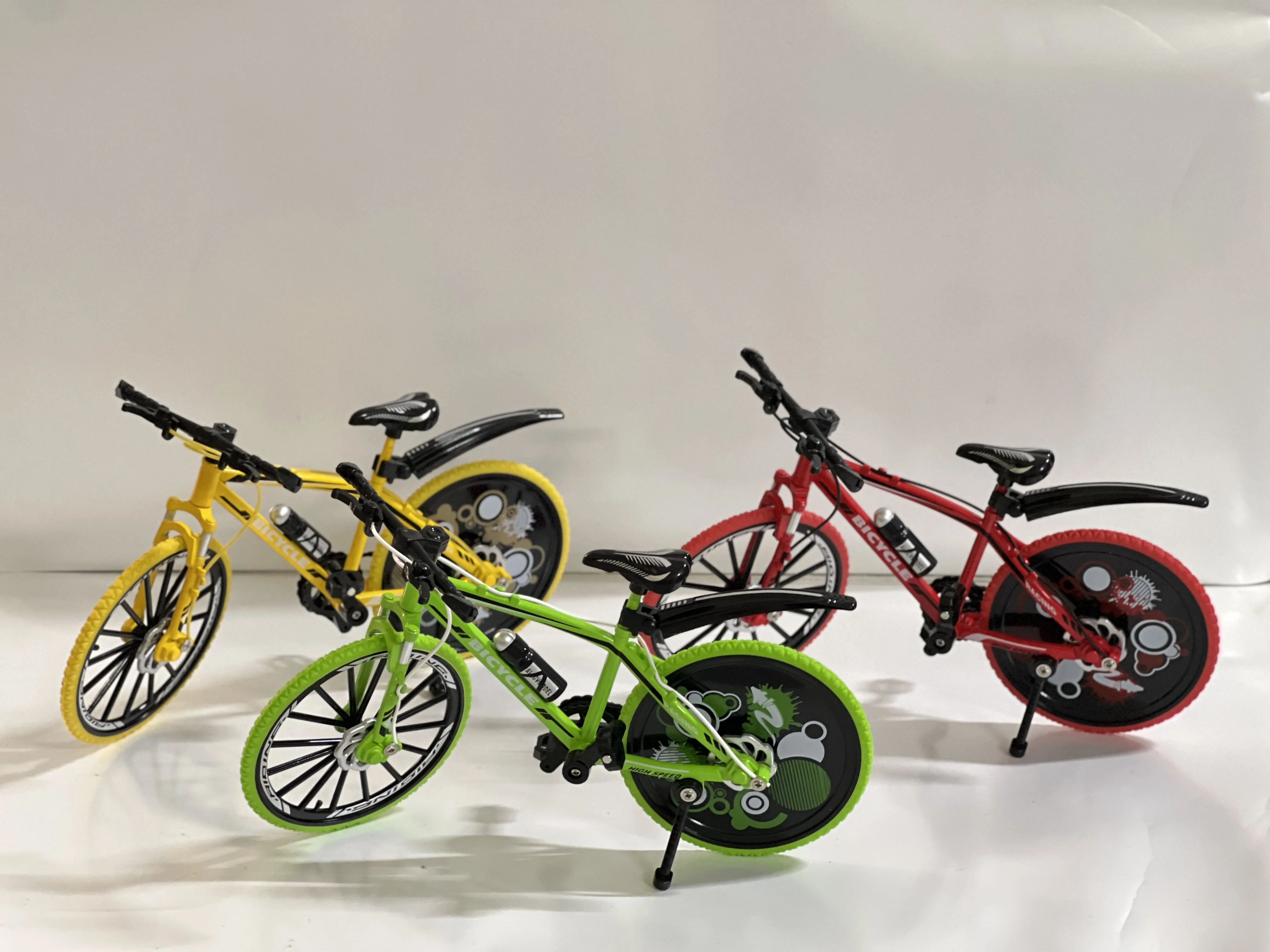 Mini 1/8 Alloy Bicycle Model Diecast Metal Finger Mountain bike Racing Toy Bend Road Simulation Collection Toys for children