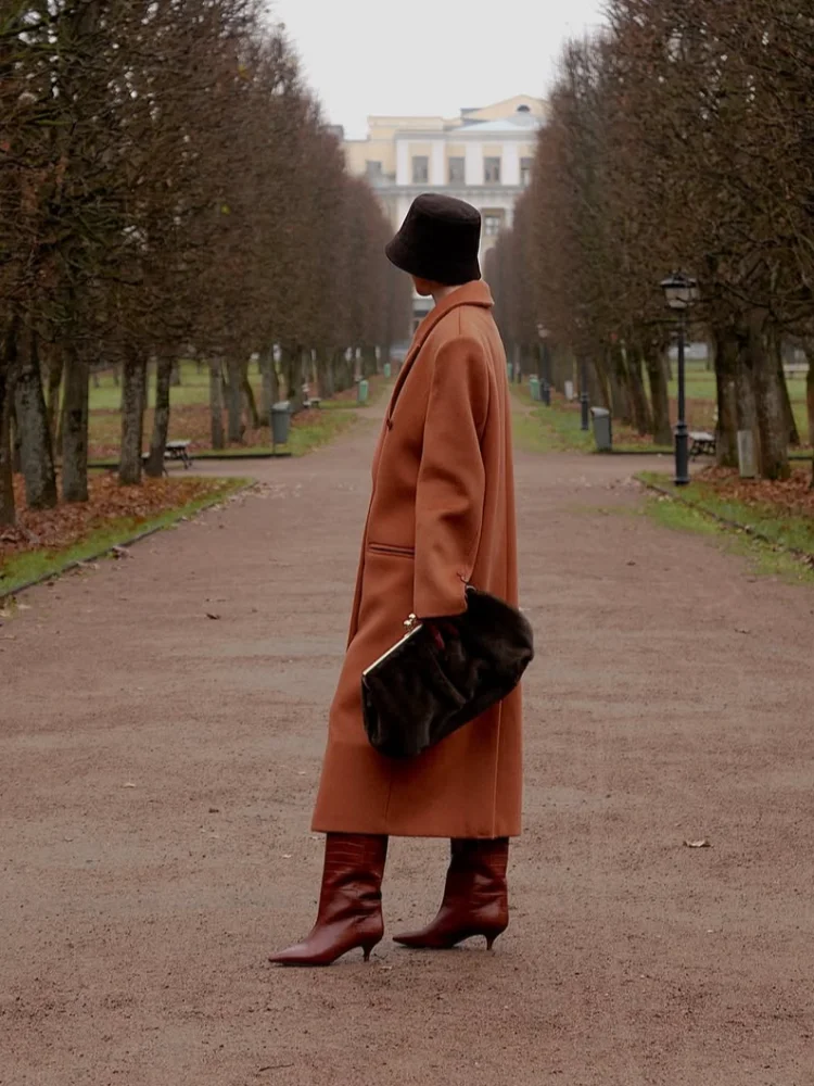 

Chic Lapel Woolen Long Overcoat Women Solid V-neck Full Sleeve Single Breasted Loose Coat 2025 New Lady Daily Commute Outwear