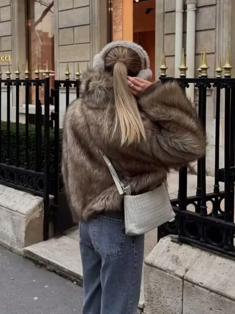 HH 2025 Women Winter Warm Faux Fur Coats Lapel Long Sleeve Zipper Jacket Female Fashion High Street Short Coat Outerwear