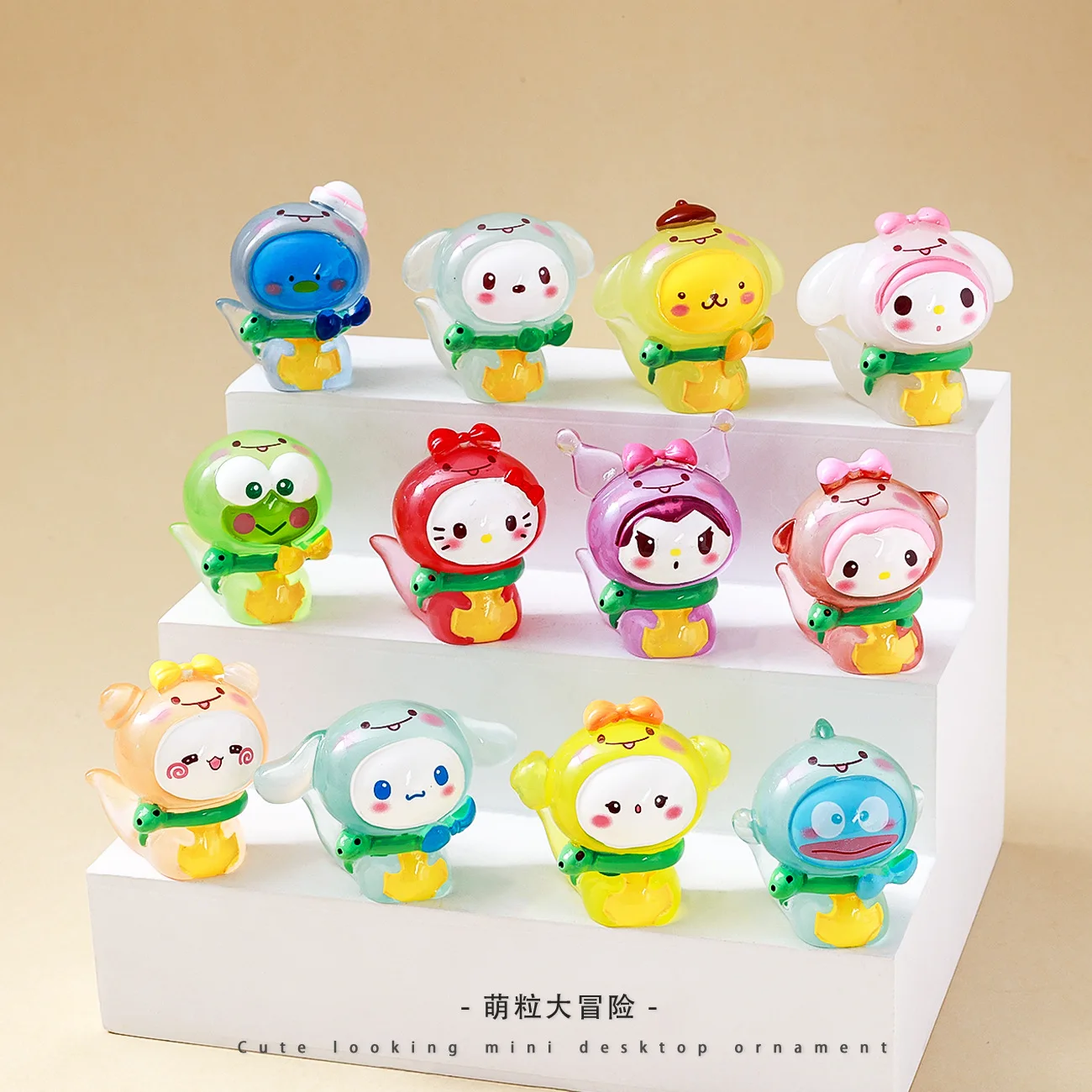 

12pcs cute glow-in-the dark and MOE grain doll resin tabletop ornaments touch each other