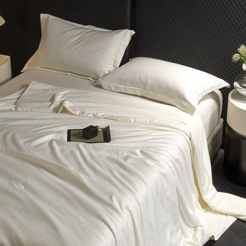 Jacquard 100% Mulberry Silk Cooling Blanket Summer Quilt Comforter Soft Cotton Shell Lightweight Breathable All Season Bedding