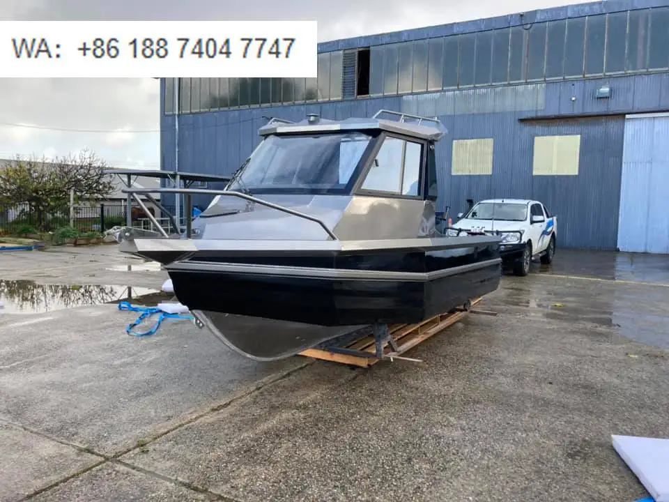 Sea King 6.2m CE Certified Aluminum Sport Yacht with Outboard Engine 6 Person Capacity for Sale