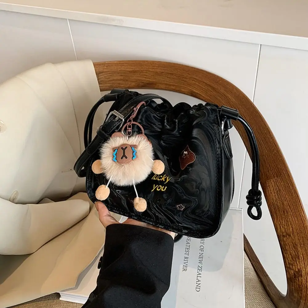 

Casual Korean Style Capybara Pendent Crossbody Bag Portable PU Bread Shoulder Bags Luxury Drawstring Bag Outdoor