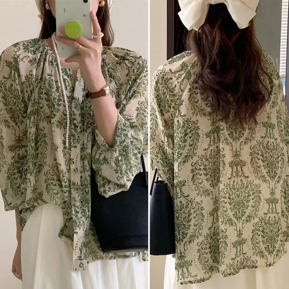 

Beautiful Women Shirt Breathable Lady Blouse Retro Green Pattern Lady Blouse Dressing Up