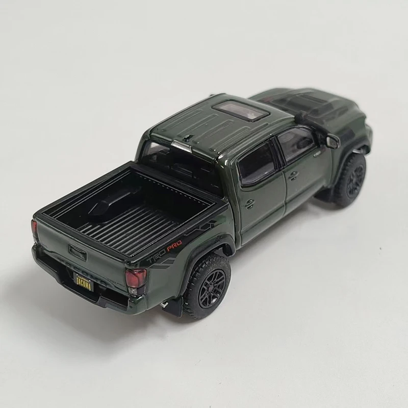 Diecast in scala 1:64 Tacoma Pickup Truck Lega di simulazione Modello di auto Collezione Decorazione Regalo di festa Giocattolo Display statico