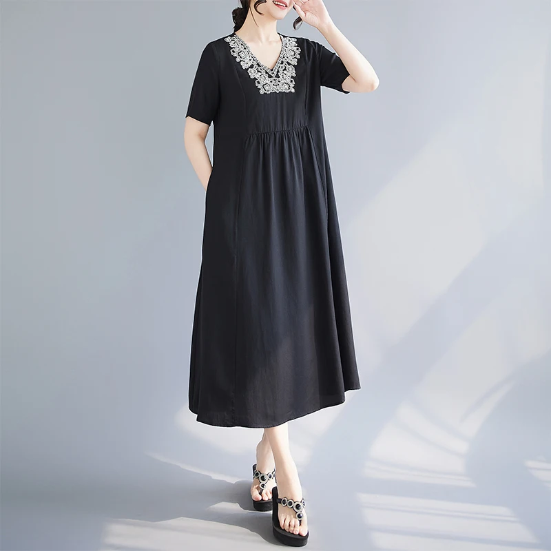 NYFS الراقية مزاجه الخامس الرقبة المطرزة فستان أسود طويل 2025 صيف جديد فضفاض قصير الأكمام فستان امرأة رداء Elbise