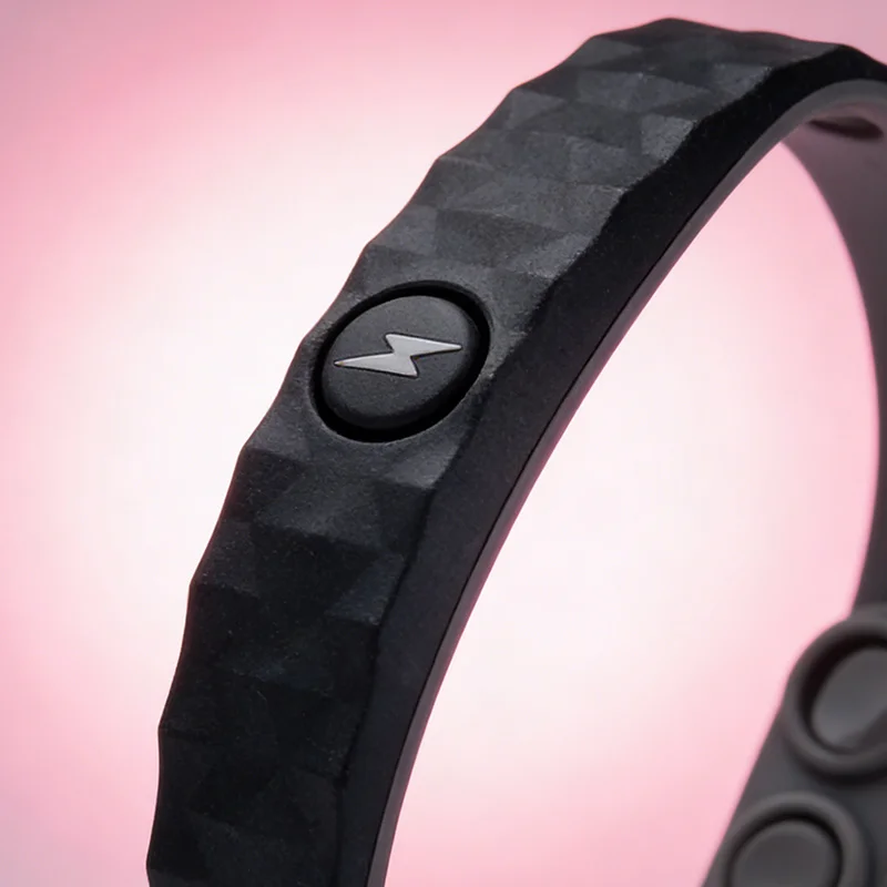 Lightning-shaped three-dimensional model, wireless,winter sports/vehicle-mounted anti-static wristband / anti-static wristband