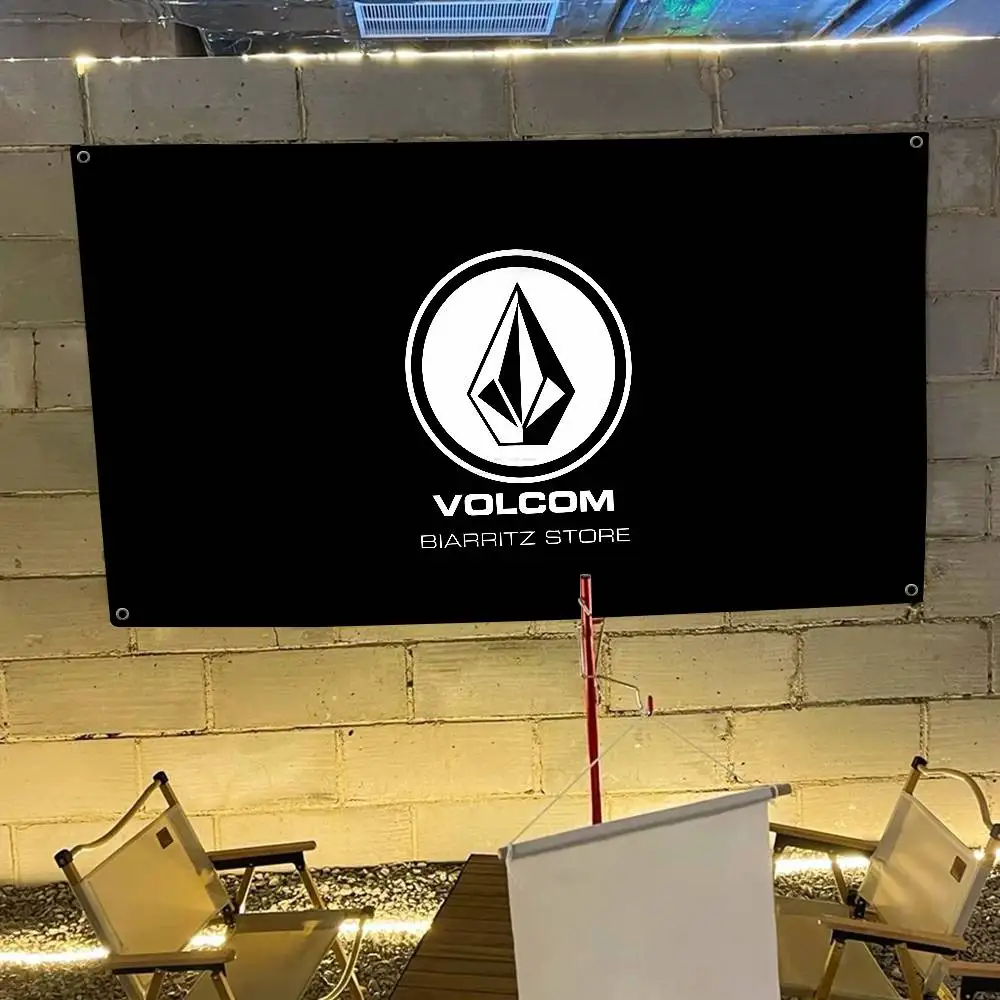 V-VolcomS LOGO Small Size Cheerleading Banner Hand Pulled Flag Outdoor Atmosphere Flags