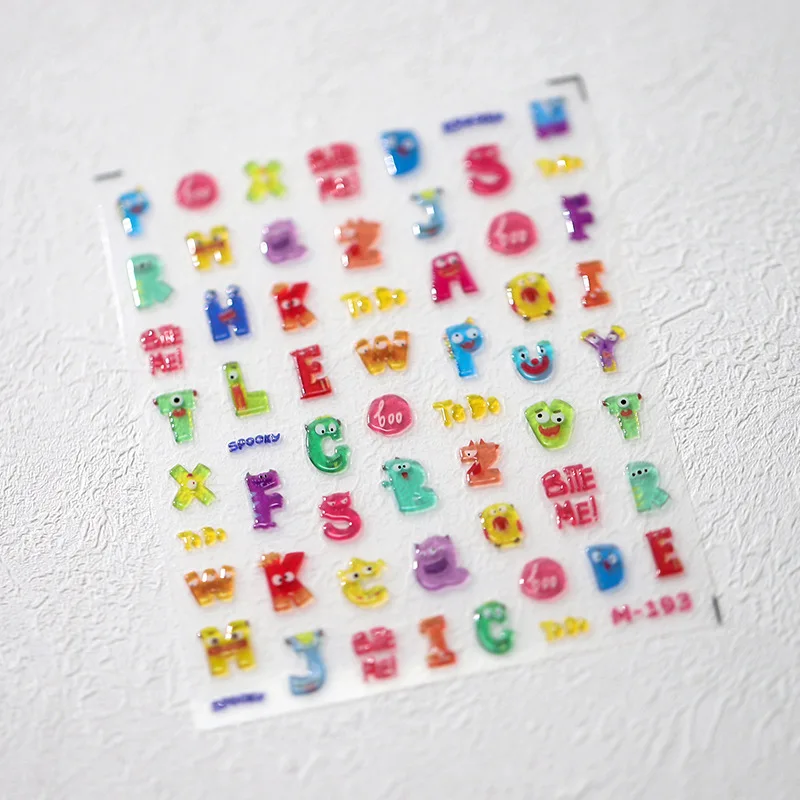 하이 퀄리티 절묘한 5D 글자 네일 스티커, 다채로운 젤리, 토끼, 해파리 디자인, 자체 접착 네일 아트 스티커, 1 개