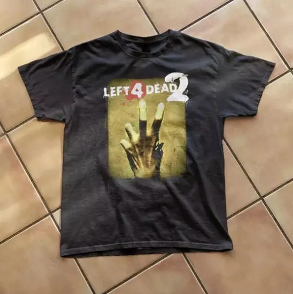 اليسار 4 الميت 2 تي شيرت خمر الجرونج الجرافيك الأفيون Y2K Tapout Amity Affliction ، للجنسين تي شيرت ، قميص Y2k ، هدية للرجال والنساء