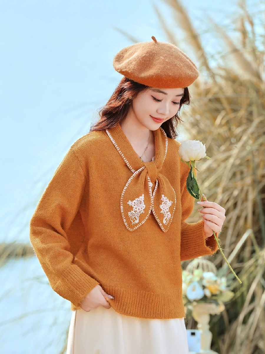 

Artistic Sweet Rabbit Ear Design Embroidered Bow Knot Overhead Knitwear Women's Faionable Loose Fit Long Sve Thermal Top