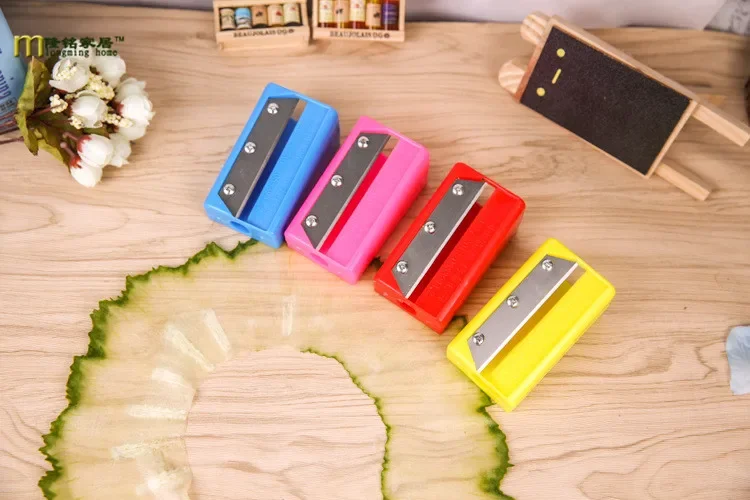 

Vegetable Fruit Curl Slicer Cucumber Slicer beauty Cucumber mask cutter beauty device Kitchen Gadget Tool OK 0349