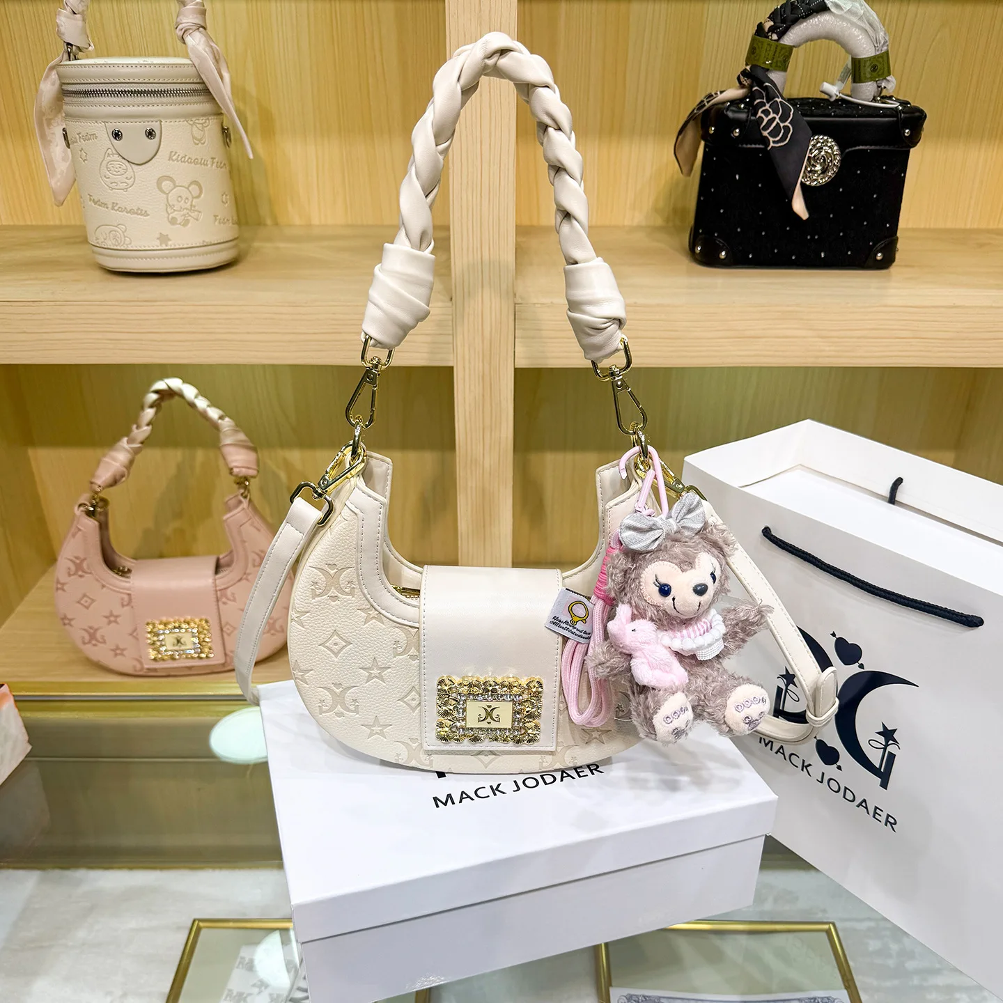 High-End Minimalist Unique Tote Bag For Fashionable Women With Solid Color Leather And Perfect For Business