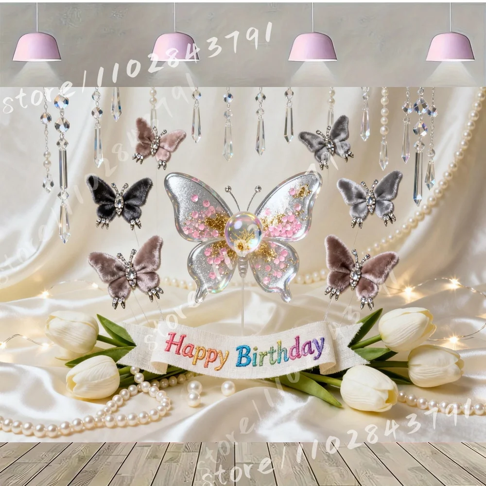 

Виниловый фон с днем рождения с декоративной лентой, украшениями в виде бабочек, белые тюльпаны, жемчужные аксессуары, элегантные