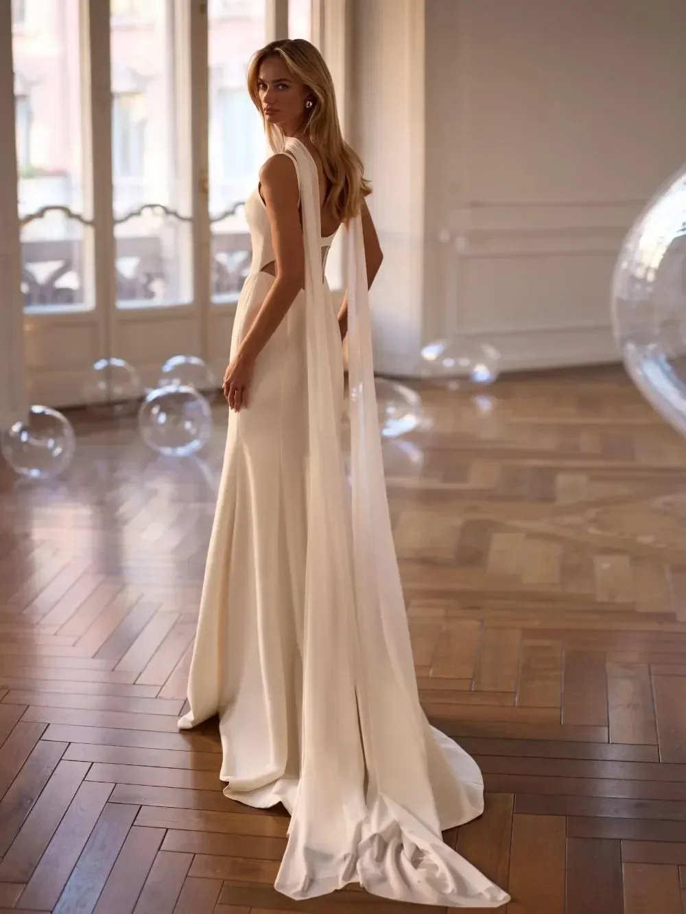 Lakshmigown Brautkleid mit U-Ausschnitt, Meerjungfrauen-Schnitt, Spaghettiträgern, 2027, ärmellos, offener Rücken mit Schal, maßgeschneidert – Detail 5