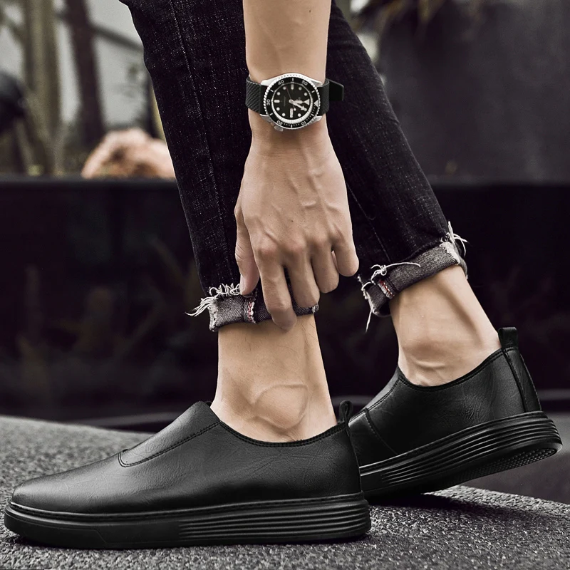 Leather Men Casual Shoes Youth Latest Trend Luxury Brand 2023 Mens Loafers Moccasins Business Daily Slip on Black Driving Shoes