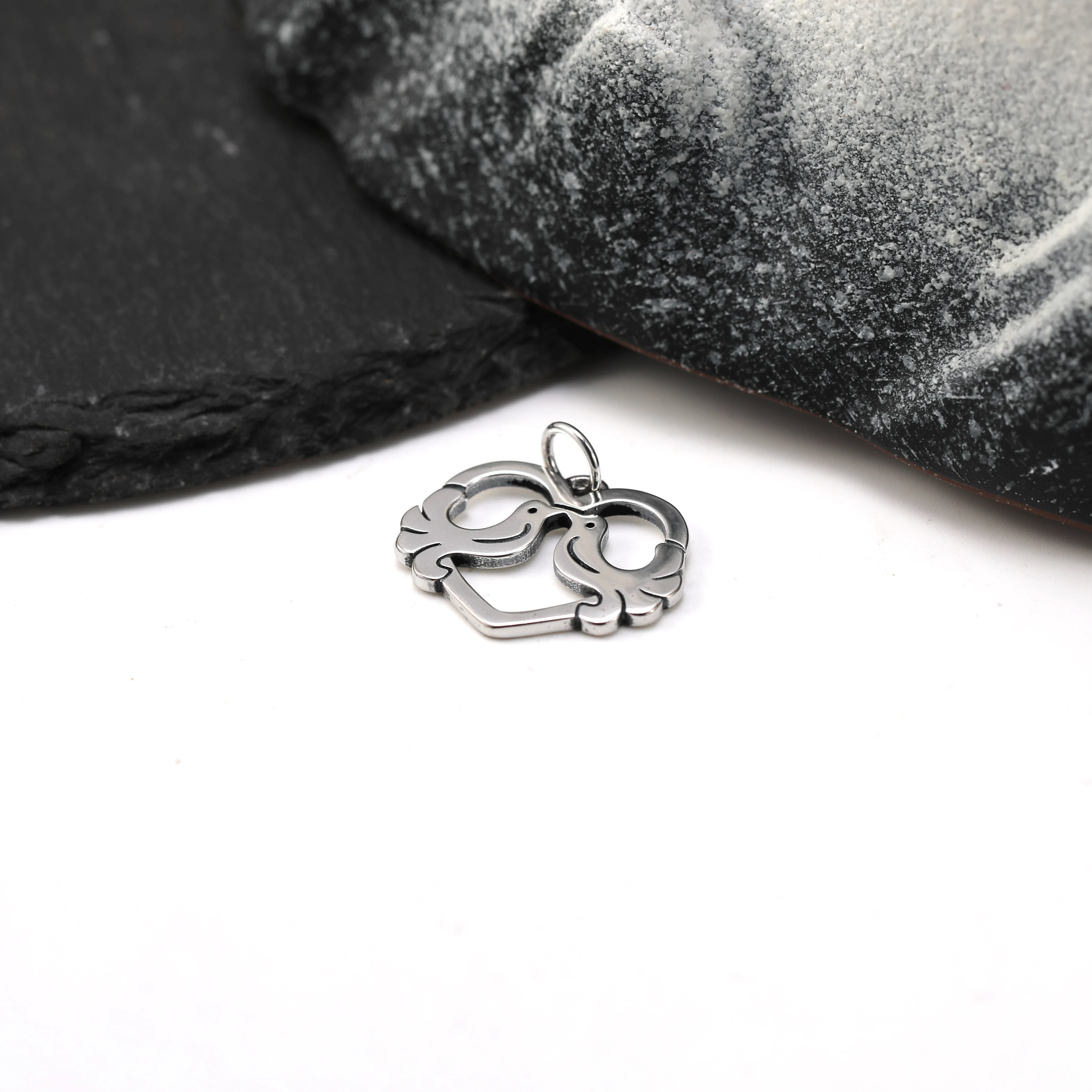 

DJ168 genuine 925 sterling silver fashionable and exquisite DIY silver jewelry Love bird pendant