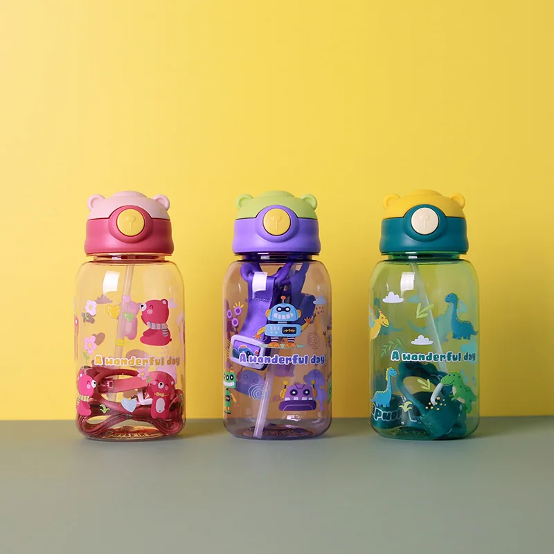 

New cartoon teddy bear strap water bottle for primary school students with suction nozzle and plastic gift cup