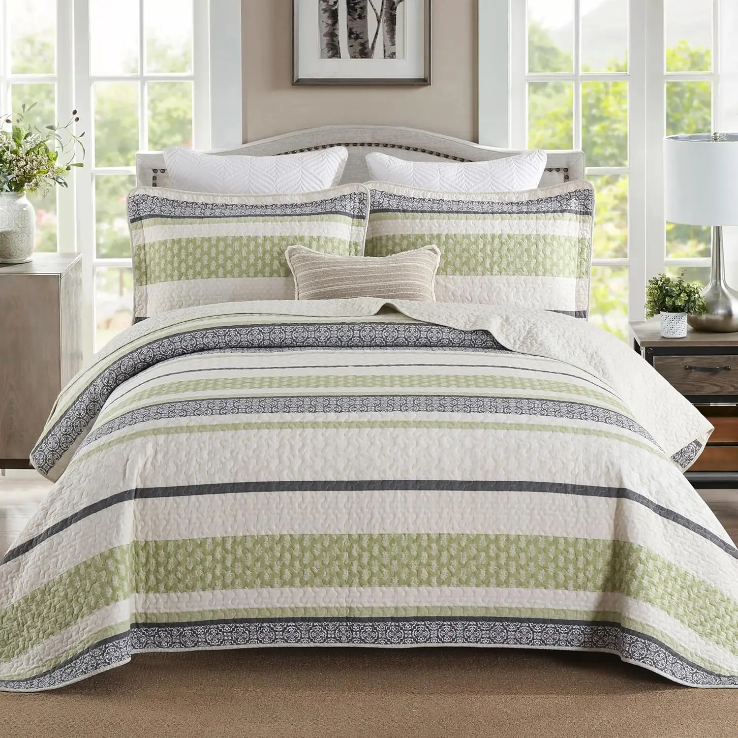 

King Size Quilt Bedding Comforter Set, Striped Bedspread Coverlet Lightweight Farmhouse Home Decor 3 Piece