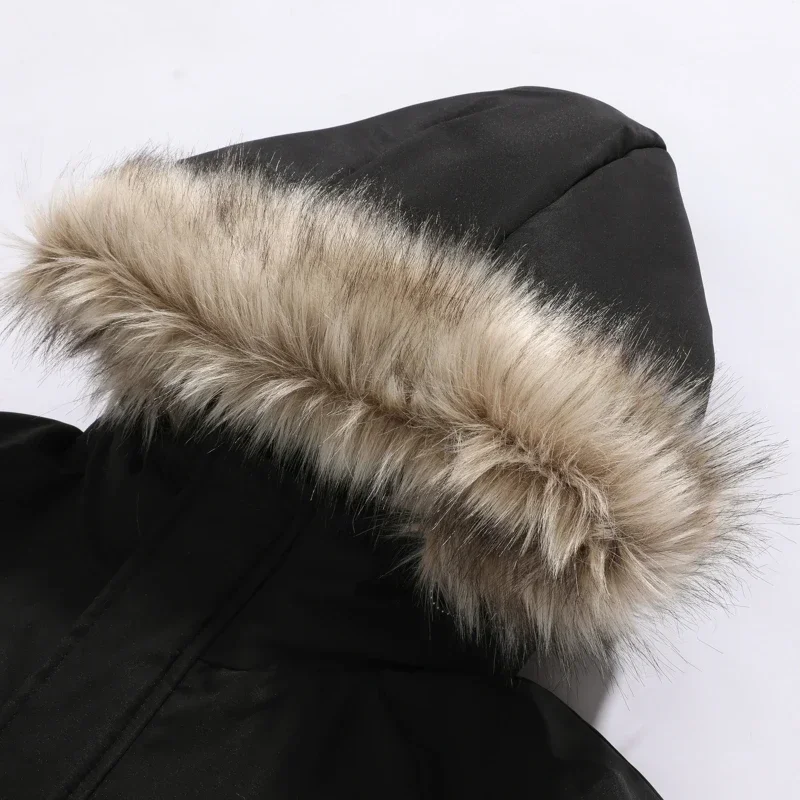 Wodoodporna parka z kapturem i futrzanym kołnierzem Mężczyźni Jesień Zima Moda Marka Casual Parki Mężczyźni Ciepłe Grube Parki Mężczyźni plus size