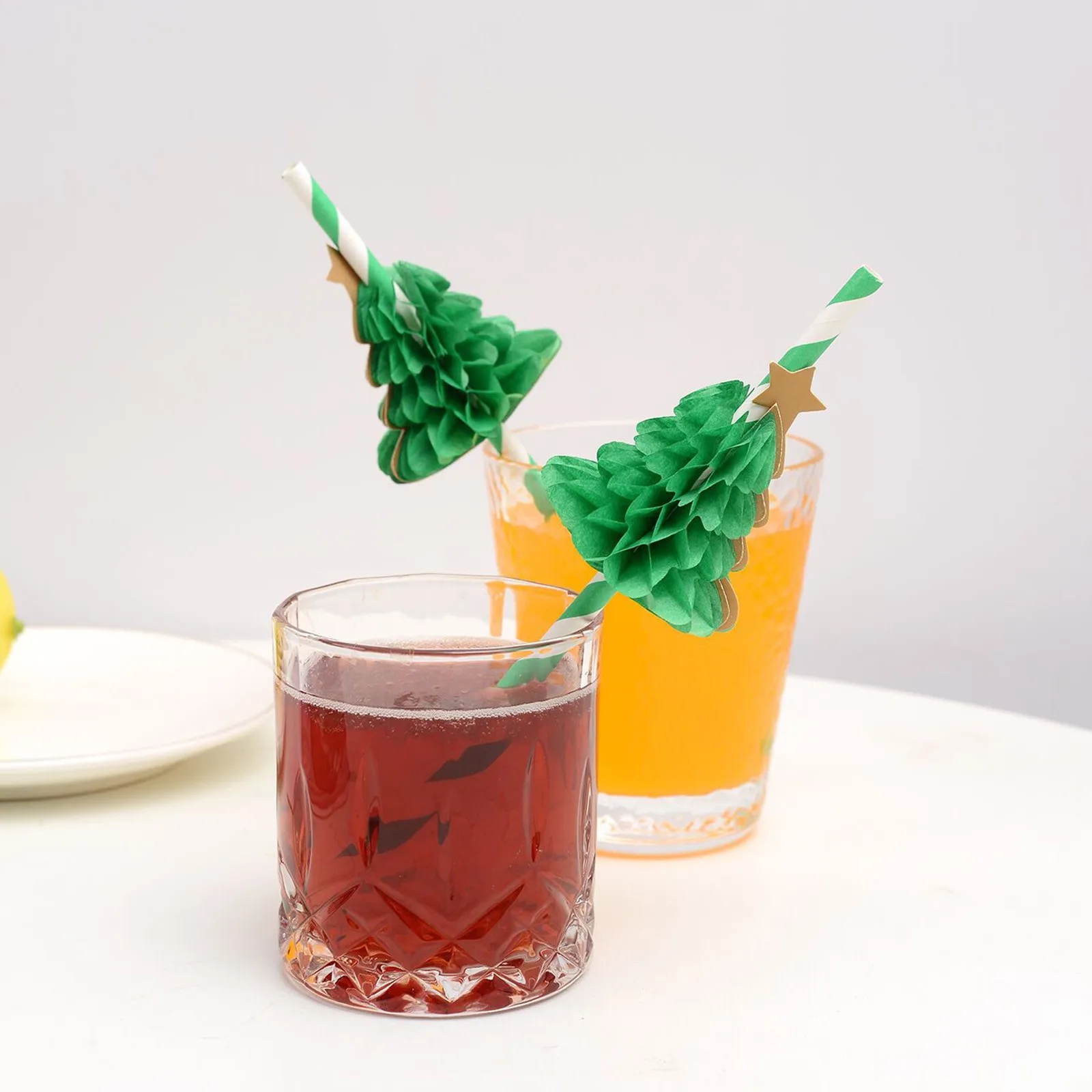

50pcs Christmas Tree Honeycomb Paper Straws Holiday Straws With Green Tree And Gold Star Perfect For Holiday Celebrations