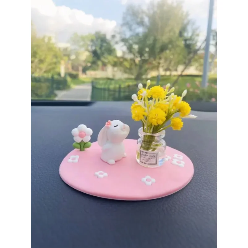 Cute Creative Daisy & Clover Pads | Mini Car & Desktop Ornaments | Perfect for Car Interior Decoration