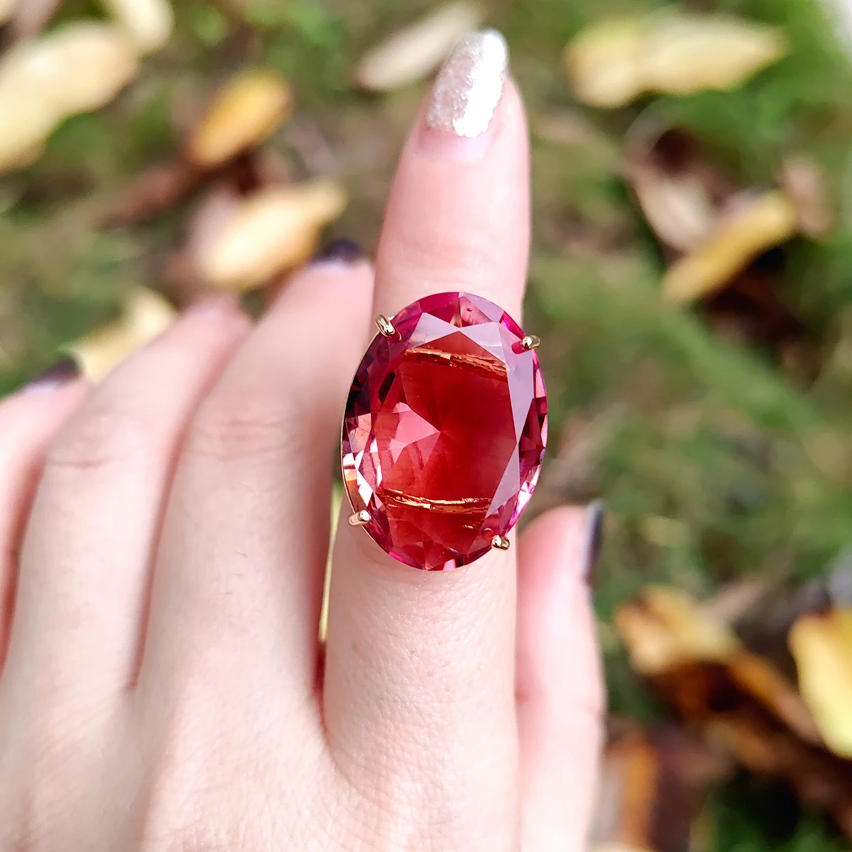 Women's Color Changing Sultanite Oval Ring