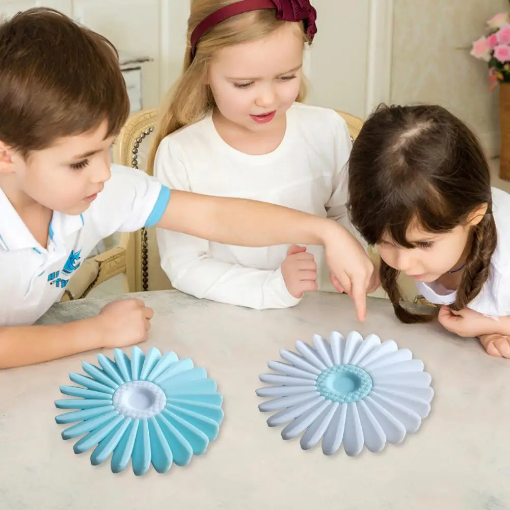 

Игра на столе, снятие стресса, тревоги, для детей, подростков, взрослых, гироскоп на кончиках пальцев, портативный дорожный гироскоп в форме цветка, сенсорная вращающаяся игрушка