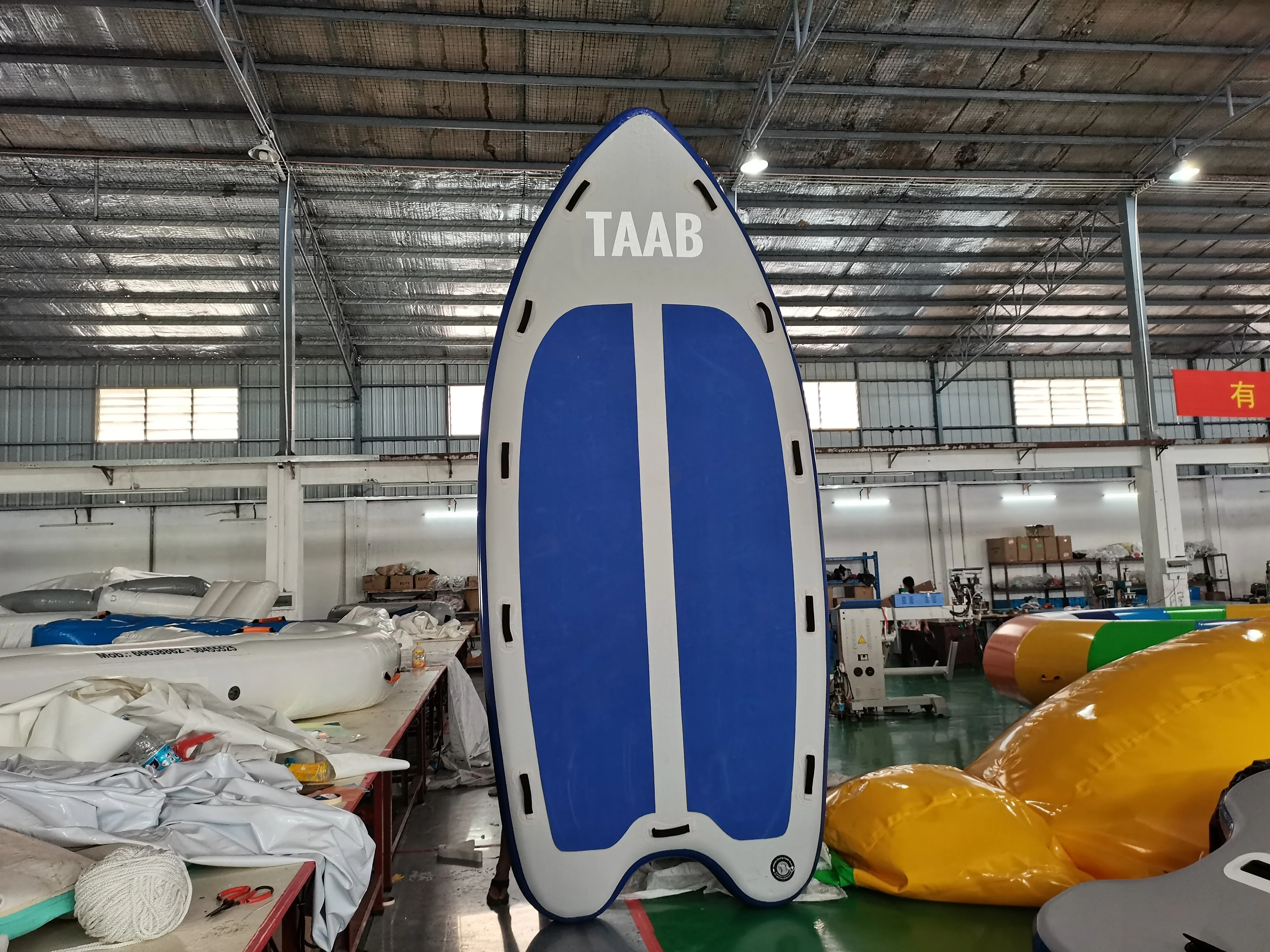 China Manufacturer  Good Quality PVC Board Double Layer sup Paddleboard Big Size 5.5m*2m Surfboard  for Sale