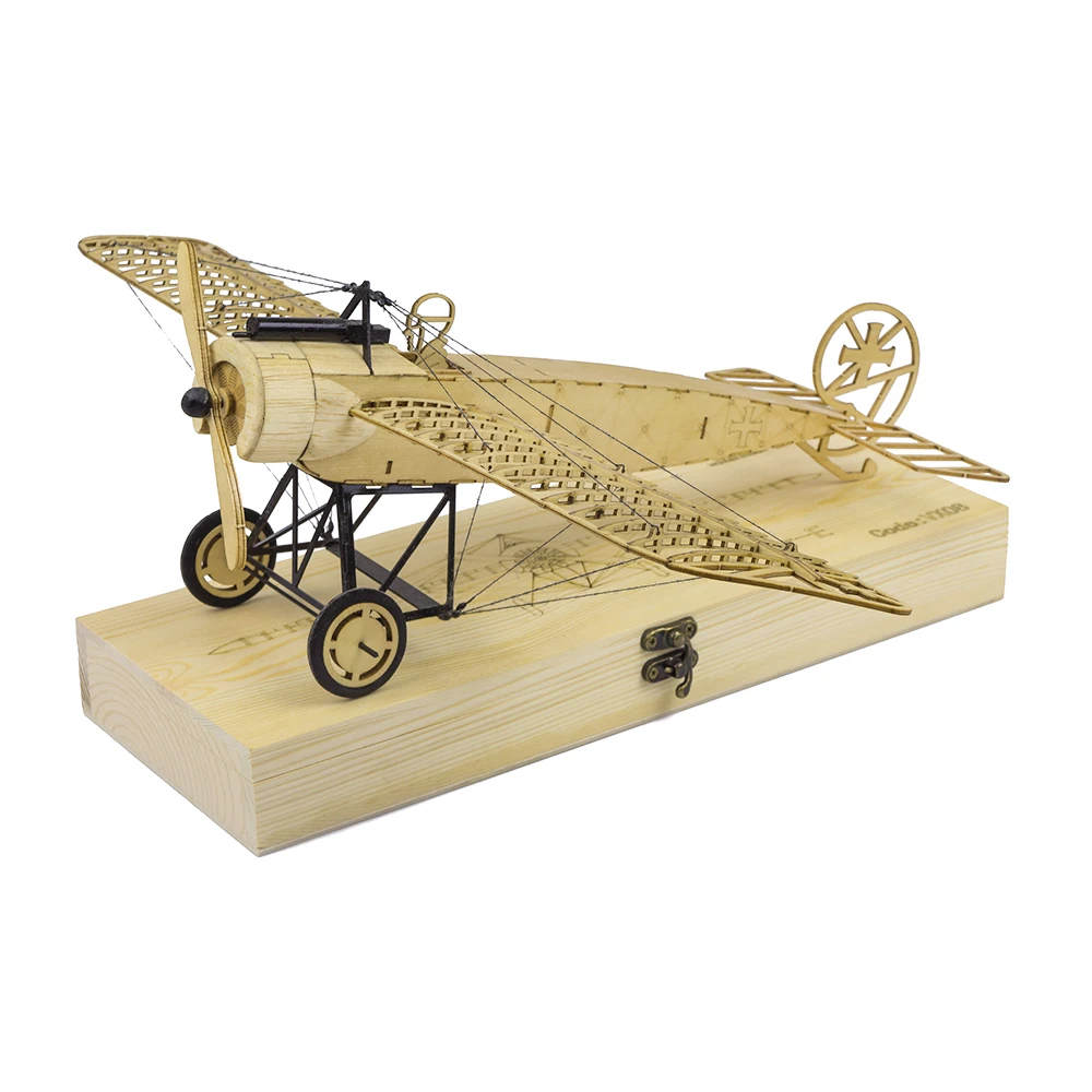 Real Hawk Fokker-E Fighter Scale 1:24 Aircraft Wood Solid DIY Assembly Model Set giocattoli in legno ornamenti regalo per bambini