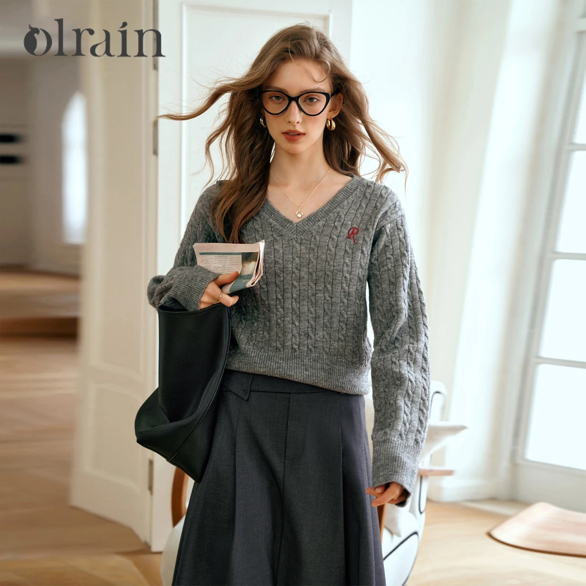 

OLrain Women Heather Gray V Neck Knit Sweater Pullover 2026 New Autumn Cropped Cable Knit Red Embroidery Casual Tops O57QZ93038