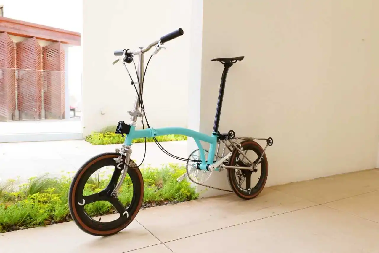 Titanium Folding Bike 16 Inch, Disc Brake 3 Speed Drivetrain, Ultra Lightweight Compact Commuter for Urban Riding Use