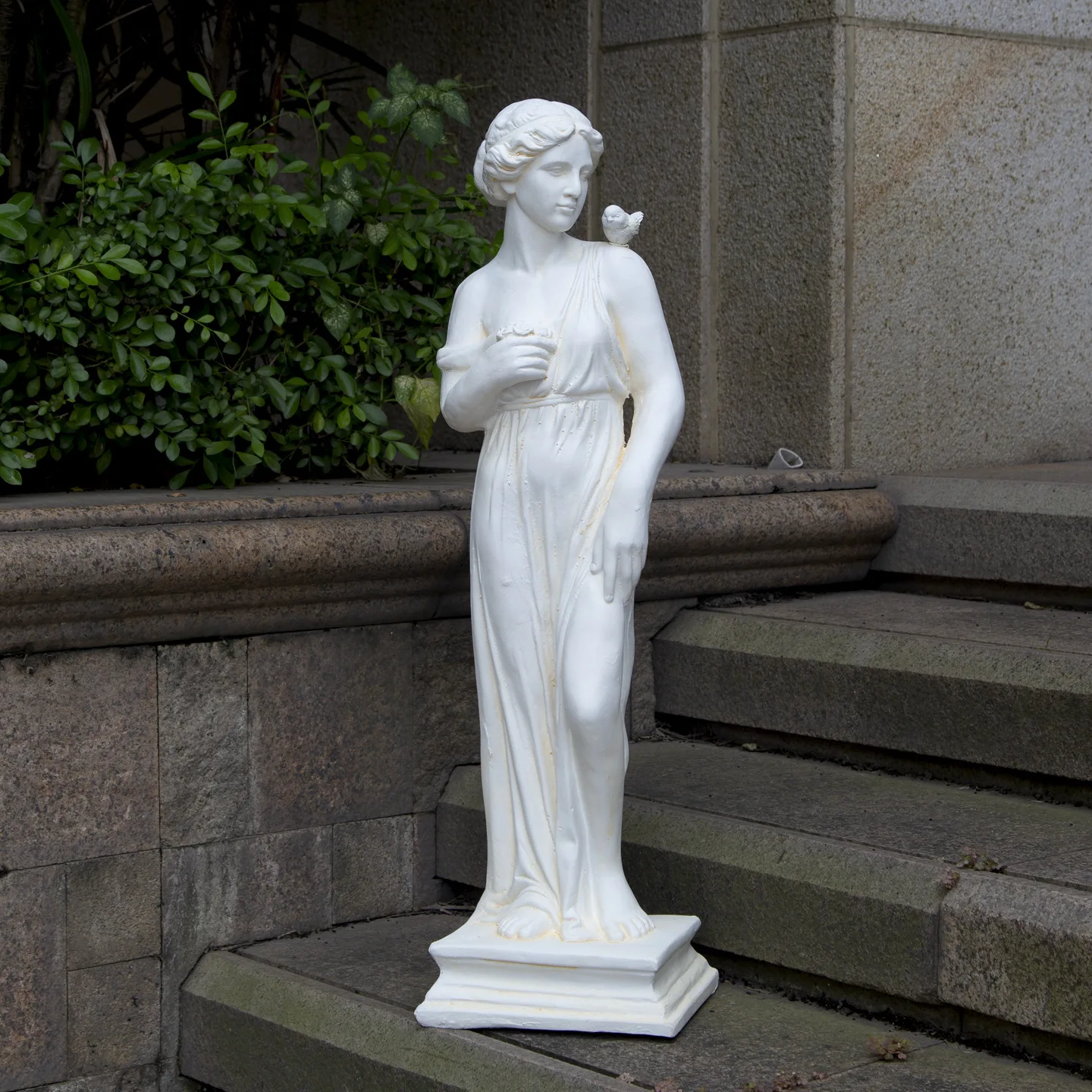 European style character statue courtyard outdoor decoration cross-border foreign trade magnesia clay crafts home