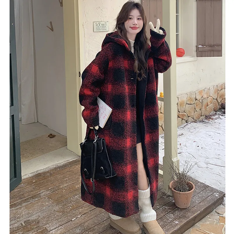 جديد شتاء 2026 معطف صوفي منقوش من صوف الضأن معطف نسائي على الموضة النسخة الكورية معاطف فضفاضة بقلنسوة معطف نسائي طويل سميك دافئ #5