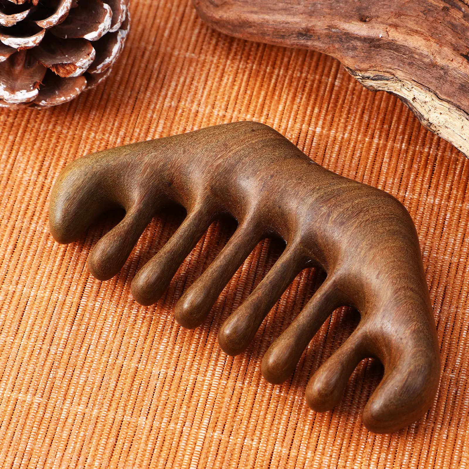 Wooden Massage Comb Verawood Scalp Massager Wide Tooth Hair Massager Ergonomic Lip Design Smooth Surface Portable Body Acupoint