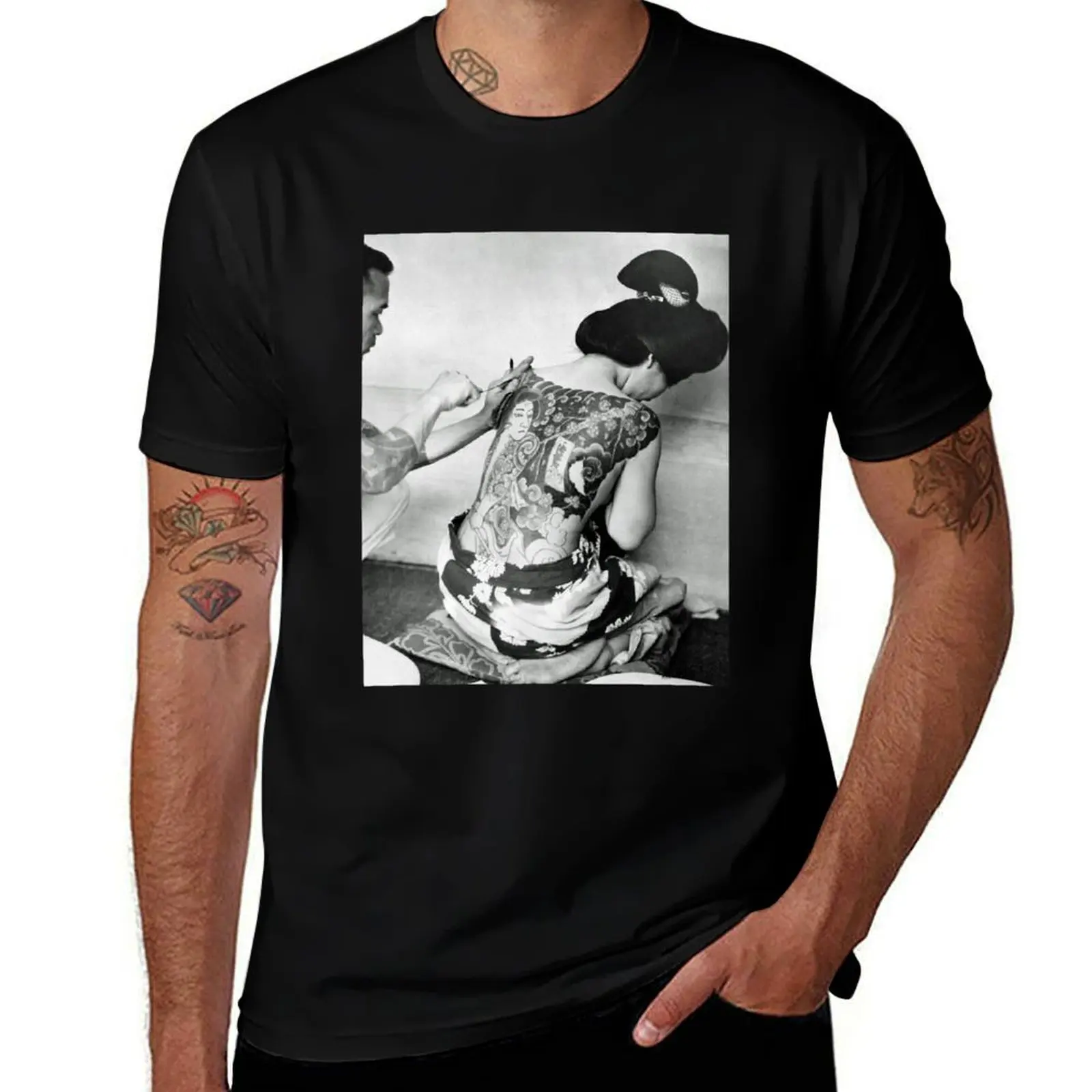 

Vintage Tattoo art on body - sexy japanese female T-Shirt t shirts for man cotton soft cotton t shirts man 100%