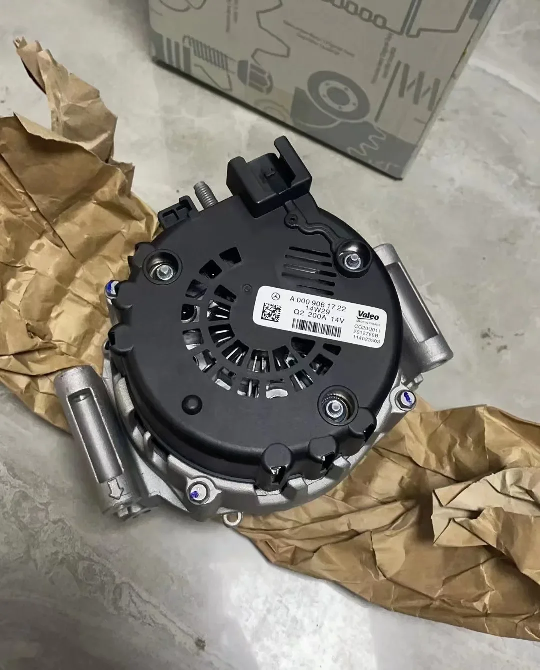 A0009061722 0009061722 Alternator for E400 E320 ML320 ML400 GL400 R320 R400 CLS400 CLS320 GLE400 GLE320 SL400