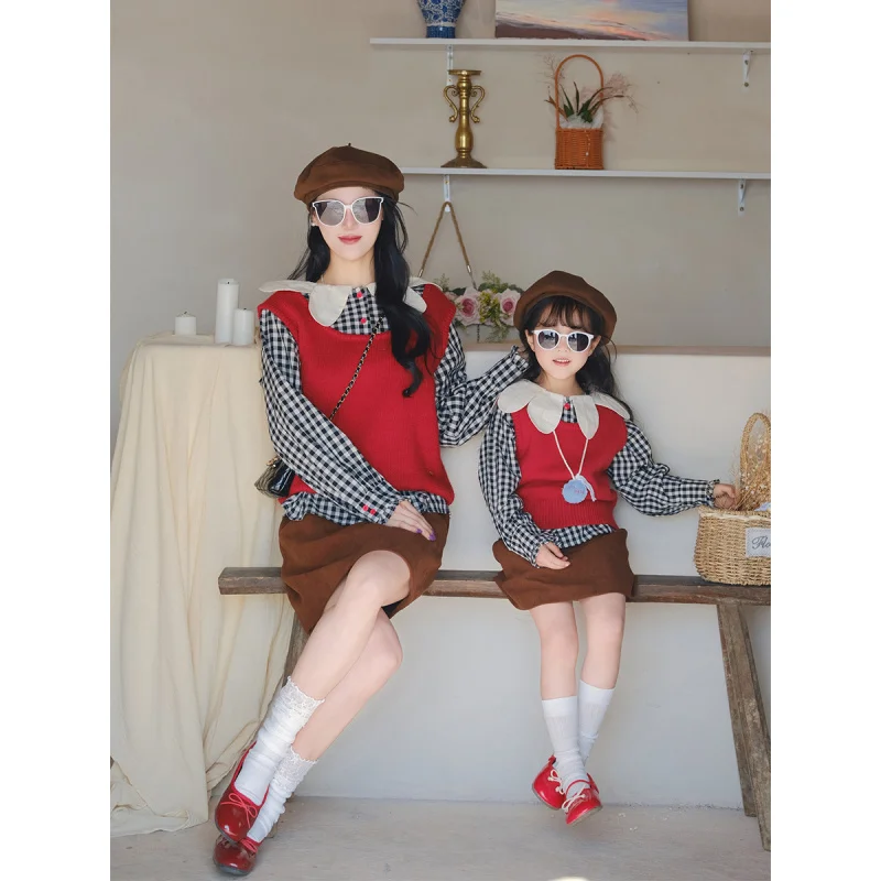 

「Art Academy Freshman」Artistic Petal Collar Design Sense Japanese Retro Plaid Shirt Layered Autumn Winter New Top