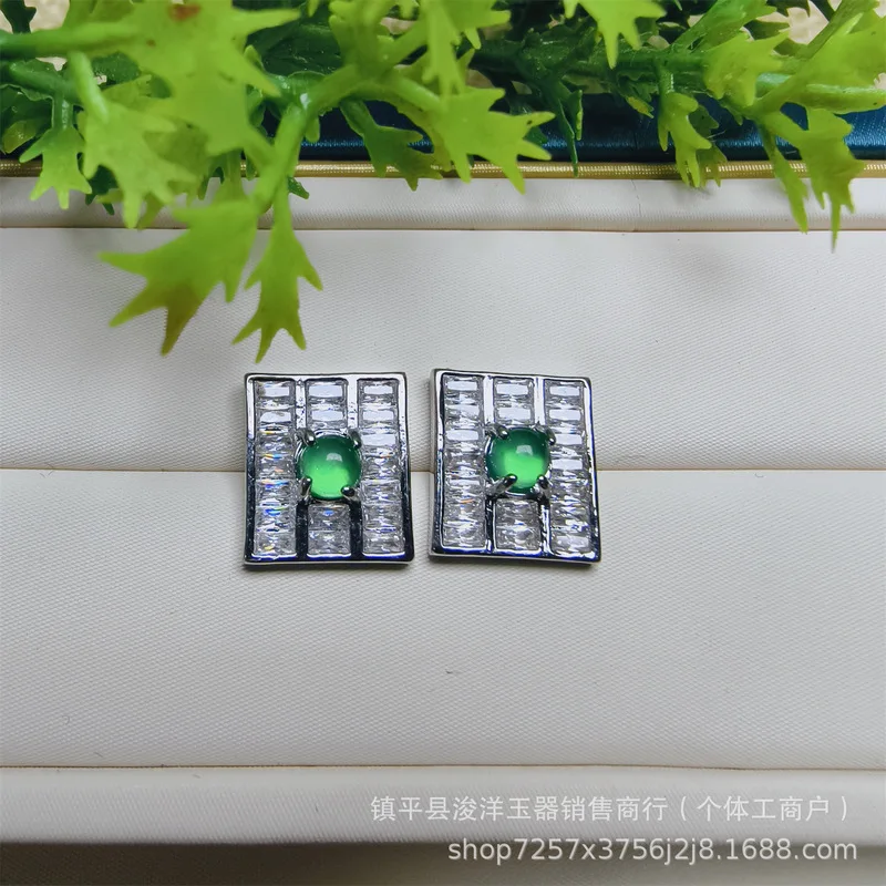 Diamond-studded earrings, chalcedony earrings, green agate and jade-colored small accessories, simple and stylish