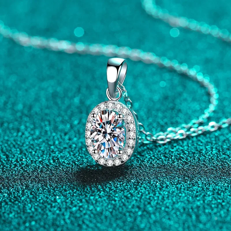 18K Gold Inlaid Moissanite Oval Necklace 1 Carat Moissanite Clavicle Chain Pt950 Platinum Diamond Pendant Free S925 Silver Chain