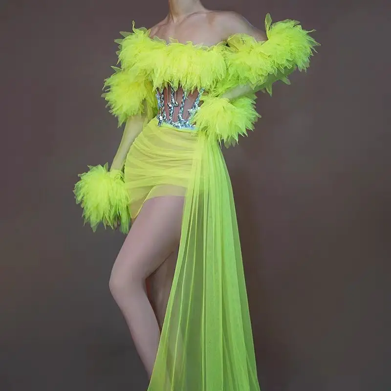 Рисунок 2 - Персонализированный темный глянцевый топ без рукавов