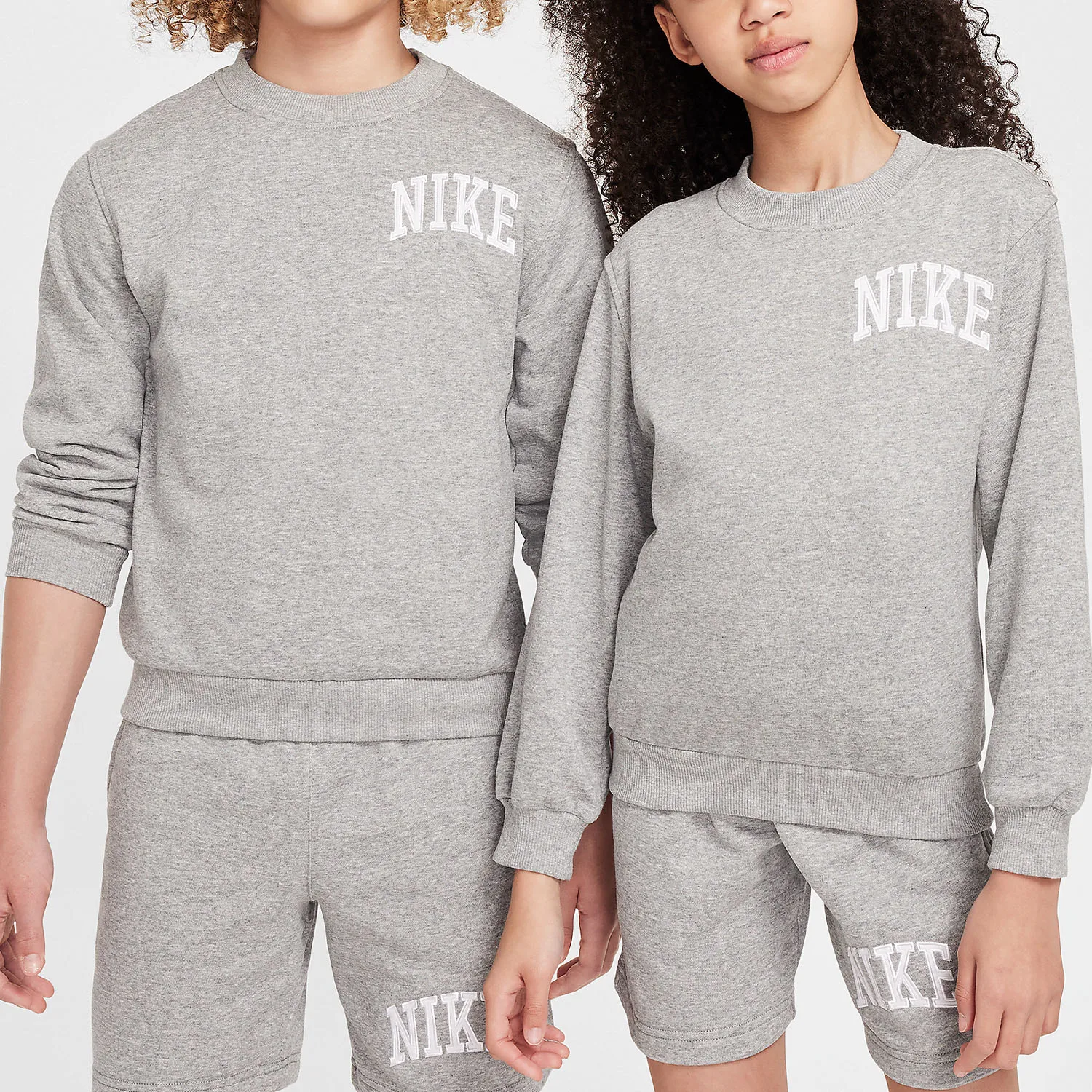 

Официальная спортивная одежда Nike Club, легкая флисовая повседневная толстовка для больших детей HJ3144-063