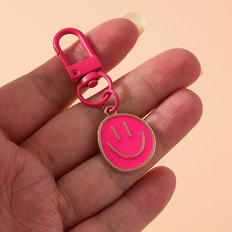 Aihua Irregular Round Smile Face Keychain for Women Fashion Cartoon Bag Airpods Box Car Phone Accessorie Jewelry Gift