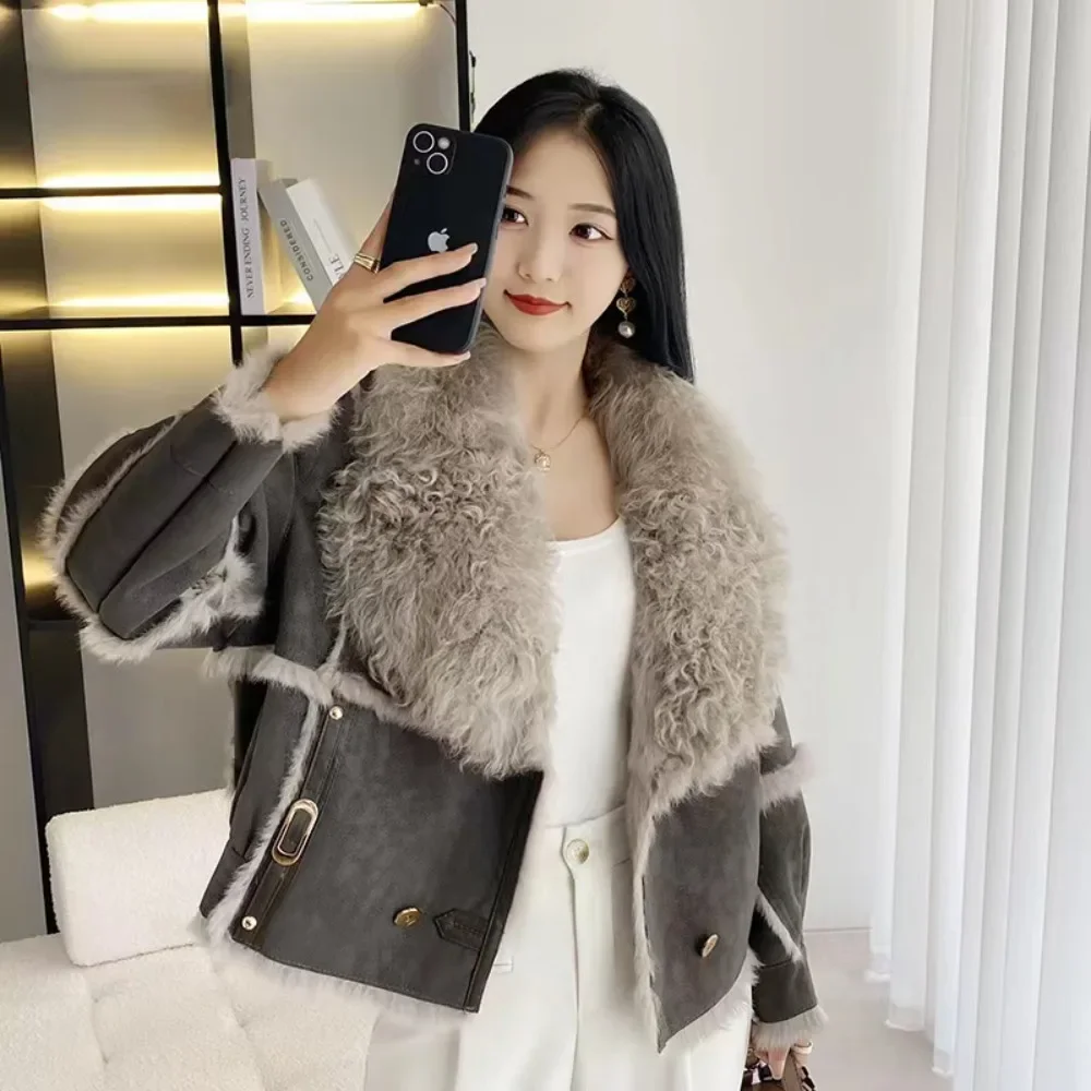 Rabbit Fur Lining Sheepskin New Winter Women Fur Jackets Real Naturally Neck Short Coat Hot Selling Lnternet Celebrity Jacket