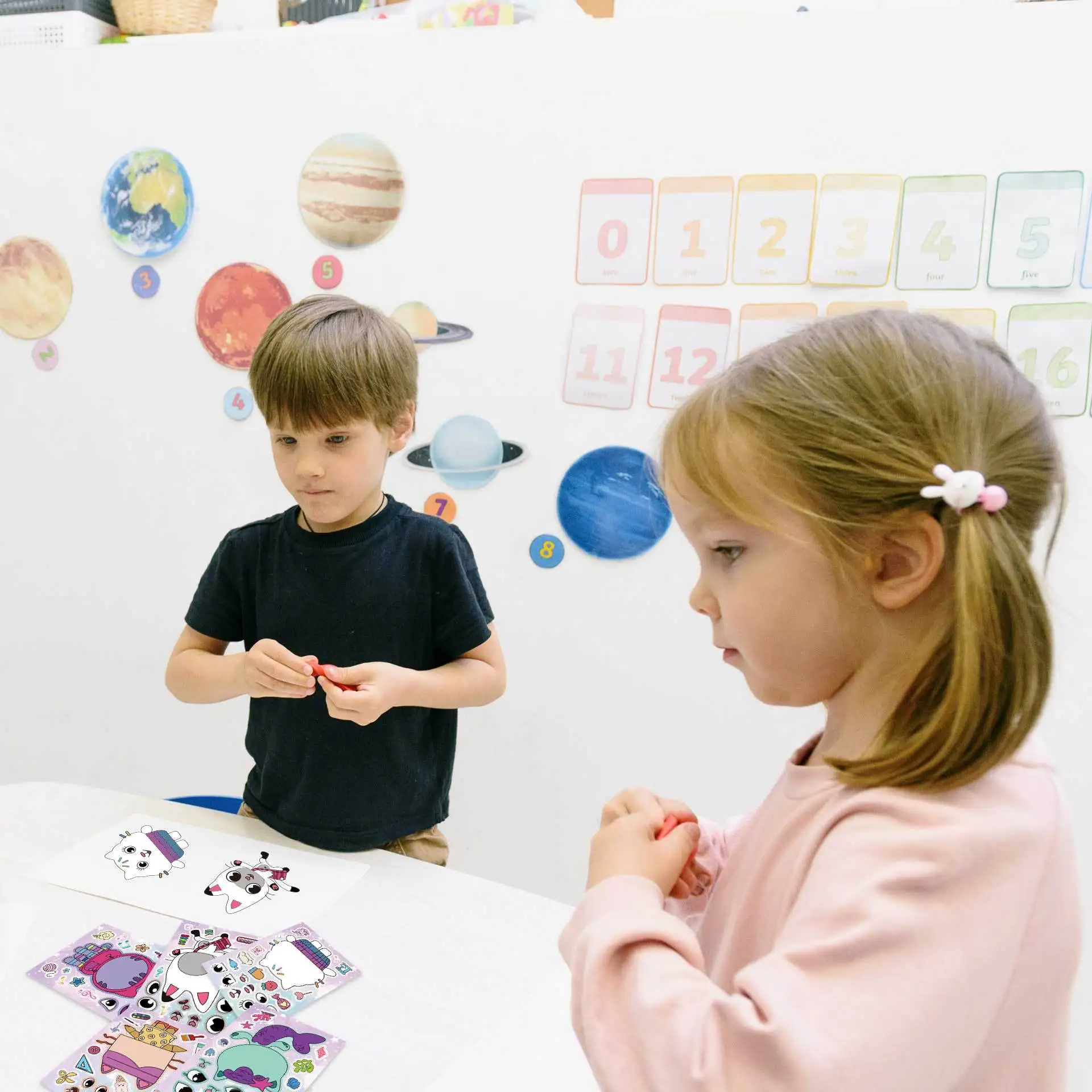 6/12 Lenzuola Casa delle Bambole di Gabby Crea Una Faccia Puzzle Adesivi I Bambini Fai Il Il Tuo Gioco FAI DA TE Per Bambini Del Fumetto Puzzle Giocattoli Educativi Regalo