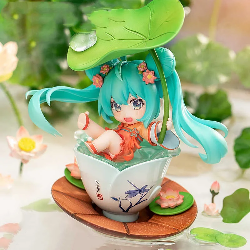 

Оригинальная кукла Hatsune Miku Lotus Pond Play Q версия анимации периферическая кавайная модель Рождественский подарок украшение 15 см