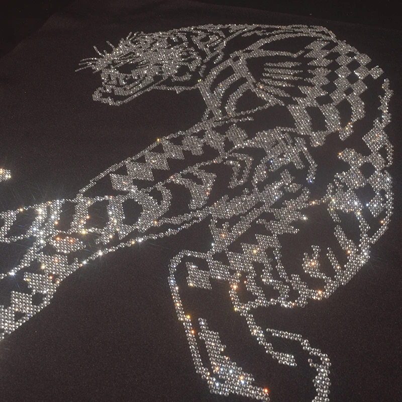 Shiny diamond stickers High-grade rhinestone white tiger pattern Iron-on sweater jacket T-shirt clothing accessories