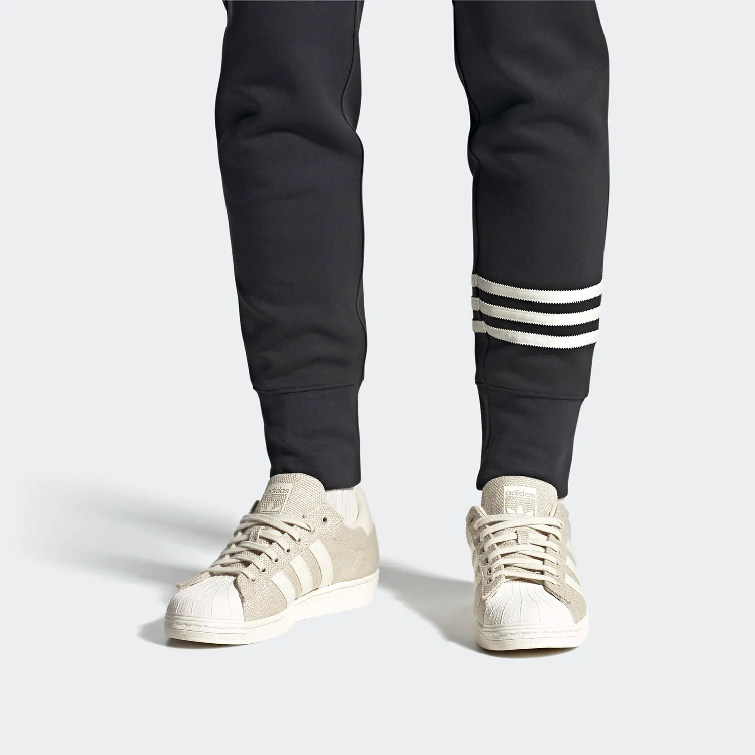 

Adidas оригинальные клеверные новые мужские и женские износостойкие легкие низкие туфли HQ9113