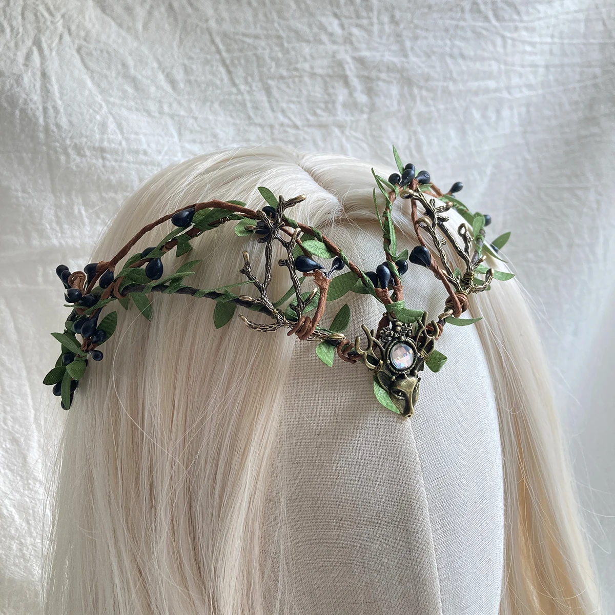 NATSORA Moon Woodland Stirnband Tiara mit Zweigen, Feenkrone, Elfenkrone für Braut, Hochzeit, Feen-Schmetterlingskostüm – Detail 17